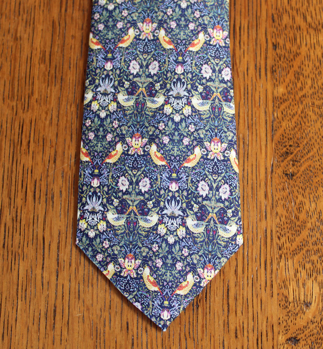 liberty strawberry thief tie