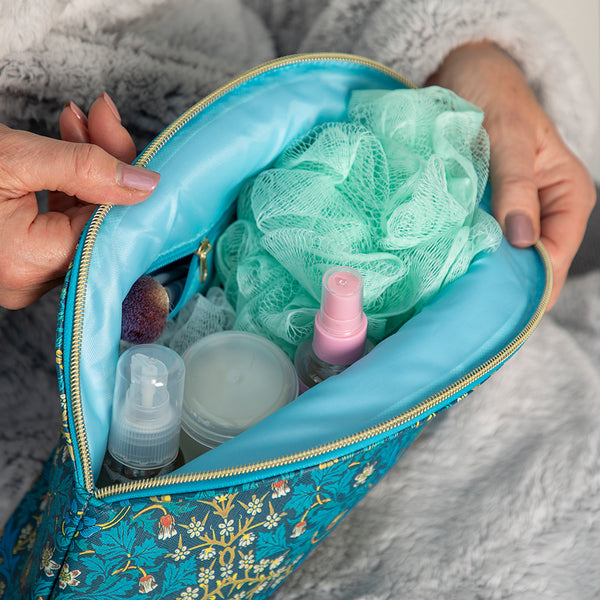 Blackthorn Make Up Wash Bag