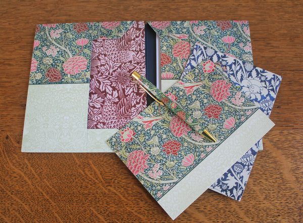 William Morris Cray Writing Gift Set: 12 Notecards, 2 Pens, Stationery Set