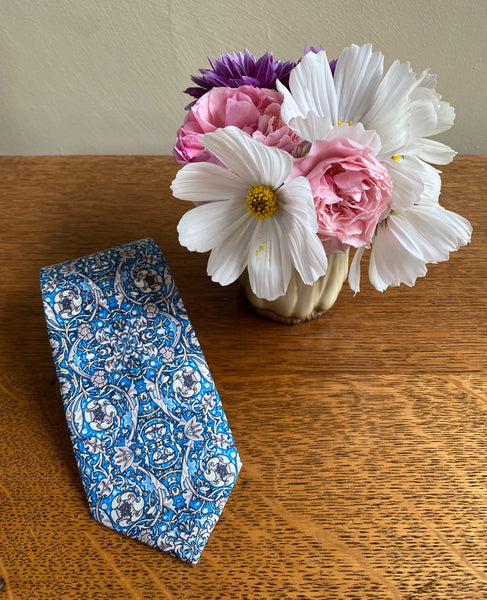 Fox & Chave William Morris Lechlade Silk Tie