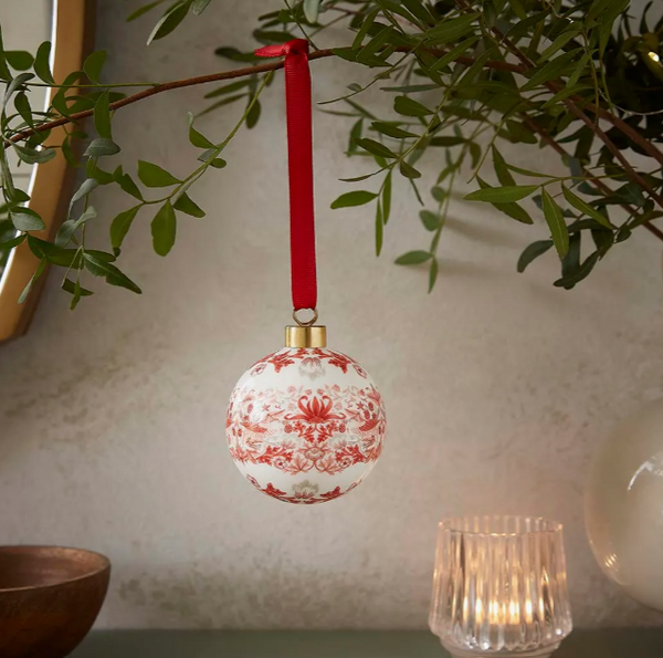 Spode Morris & Co Strawberry Thief Madder Christmas Bauble