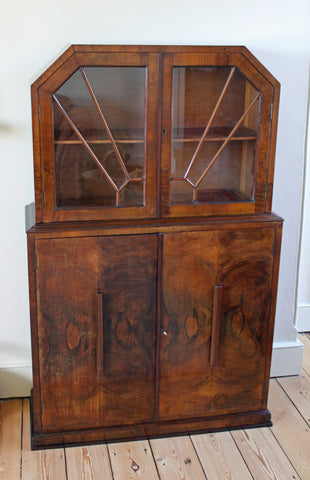 <p>Lovely walnut veneered antique Art Deco display cabinet circa 1930. </p>