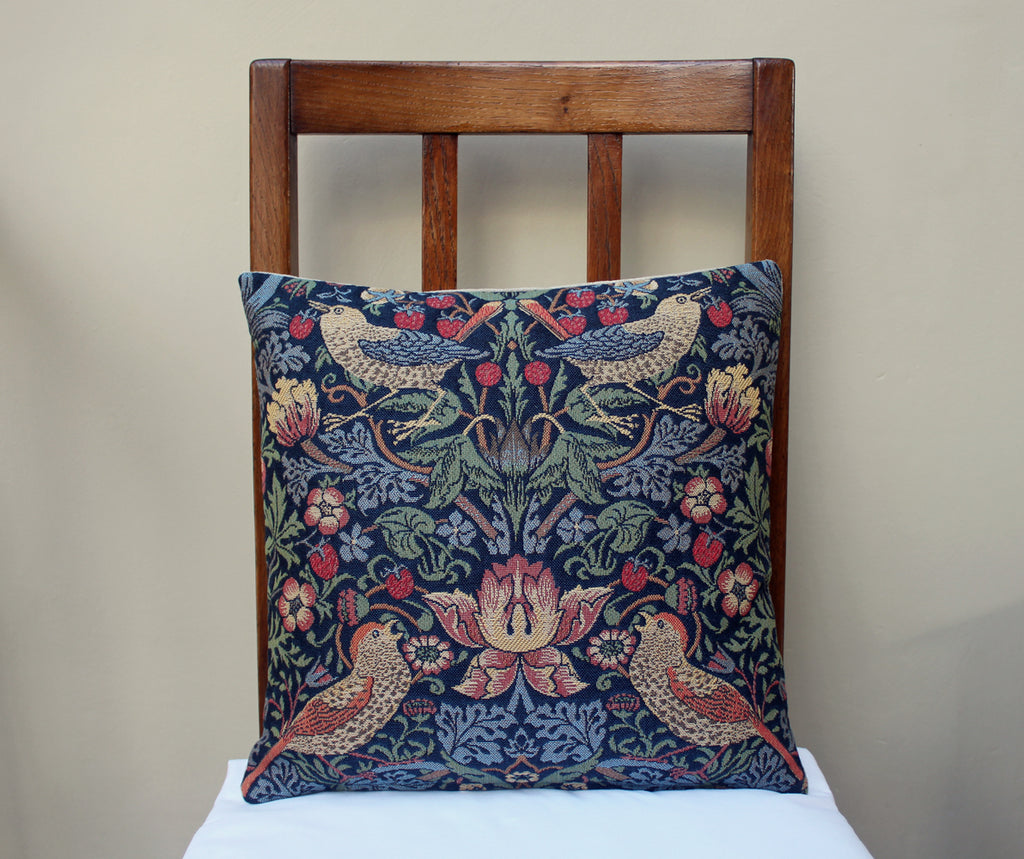 Strawberry thief tapestry best sale