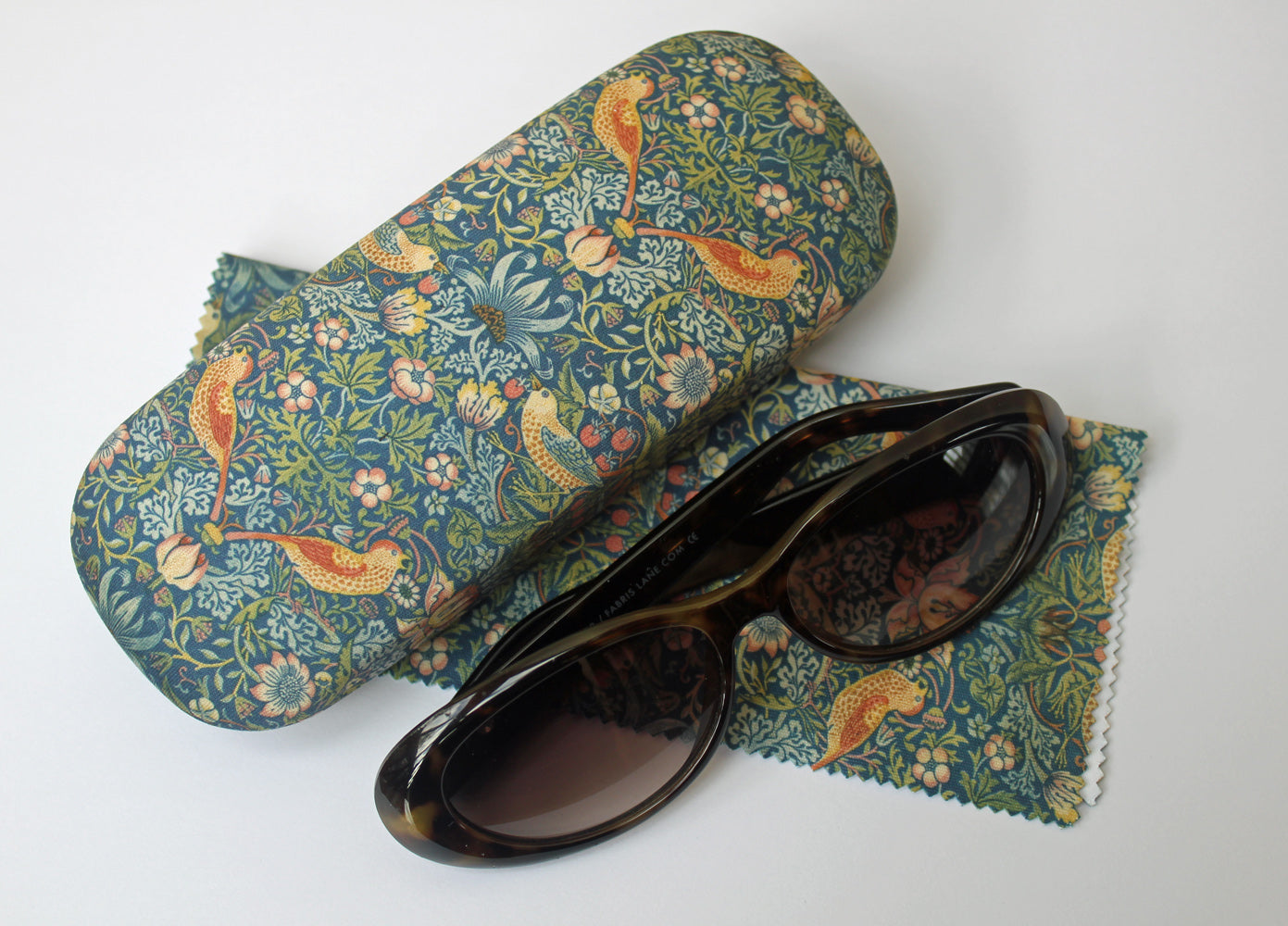 William Morris Strawberry Thief Glasses Case